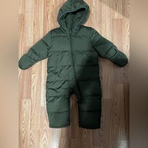 Old Navy 12-18 month Puffy Snow Suit